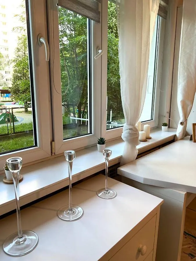 2-Rooms Cute Apartment, Metro, Wi-Fi - By Hik Apartments Warsaw