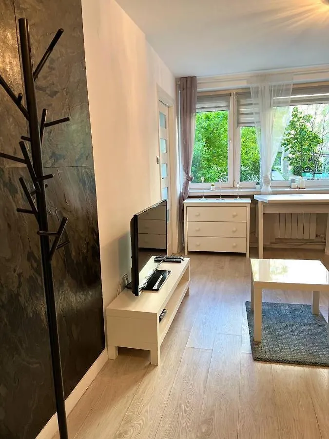 2-Rooms Cute Apartment, Metro, Wi-Fi - By Hik Apartments Warsaw