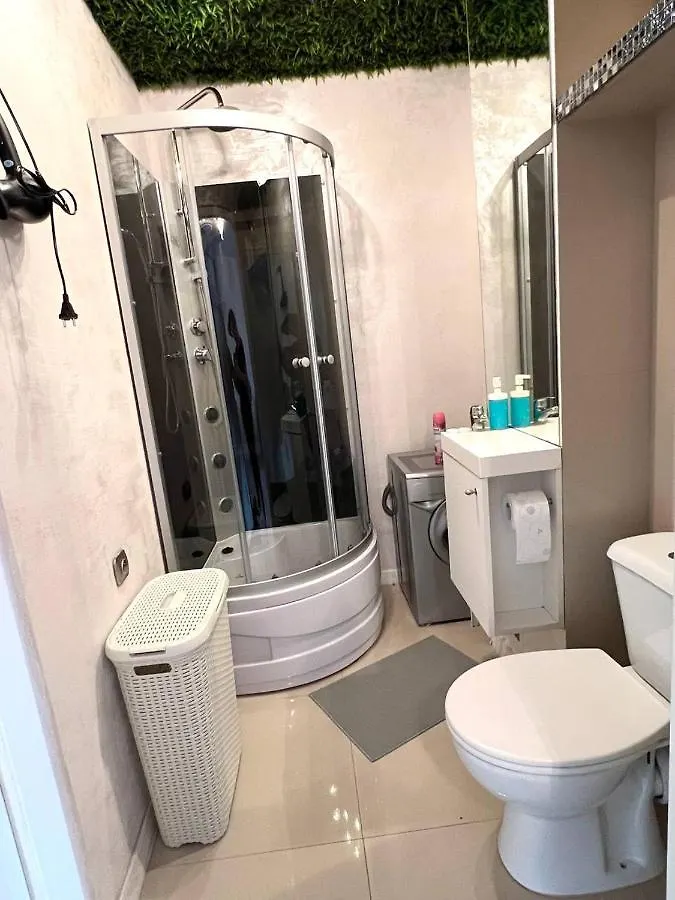 2-Rooms Cute Apartment, Metro, Wi-Fi - By Hik Apartments Warsaw